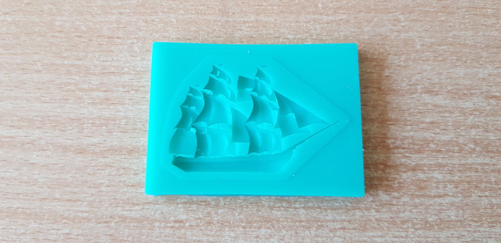 moule en silicone decoration p�tisserie bateau � voile 4 Carnon Plage (34)