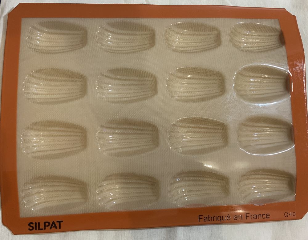 Moule en silicone 16 madeleine Silpat 38 Lille (59)