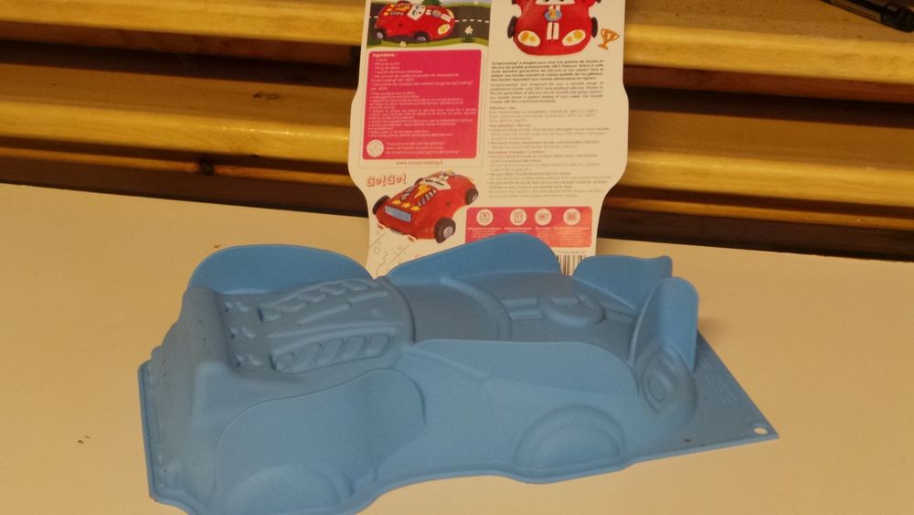 MOULE EN SILICONE POUR GATEAU CAR CULTURA 13 Charantonnay (38)