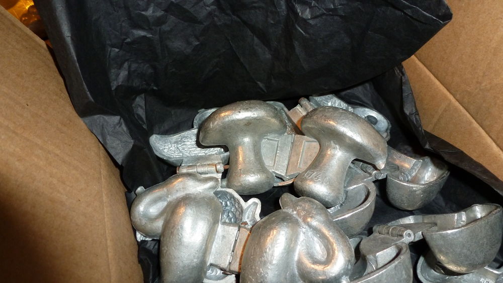 1 LOT DE 6 MOULES EN ALLIAGE (COLLECTION GLACIER)
1 LOT DE 6 180 Bordeaux (33)