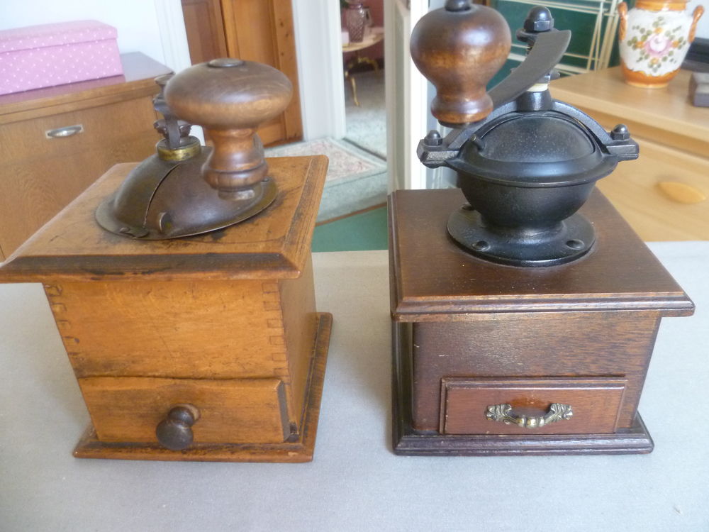 2 moulin a cafe en bois 40 Brouckerque (59)