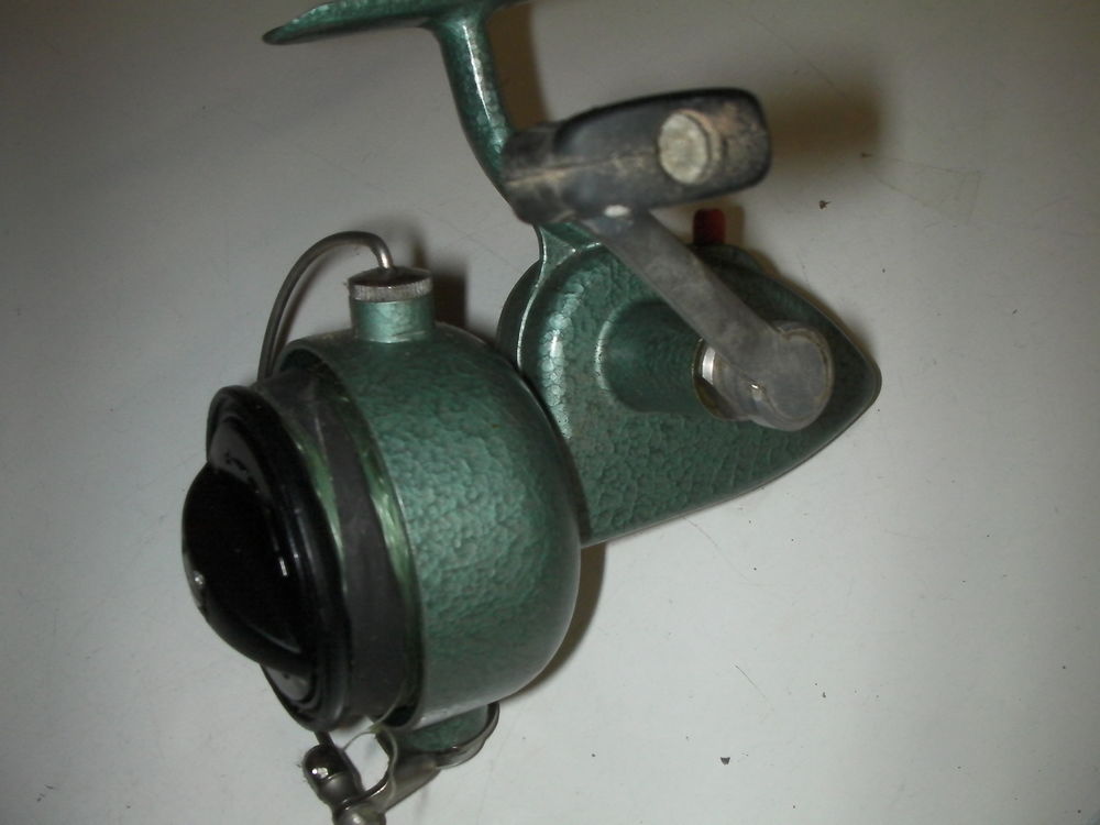 Moulinet lancer BRETON 400 25 Roques (31)