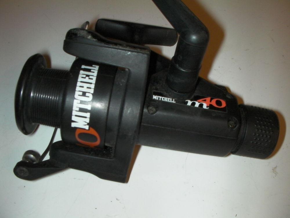 Moulinet lancer mitchell m40