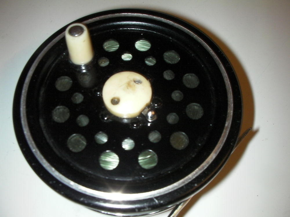 Moulinet mouche trout fly winfield. 30 Roques (31)