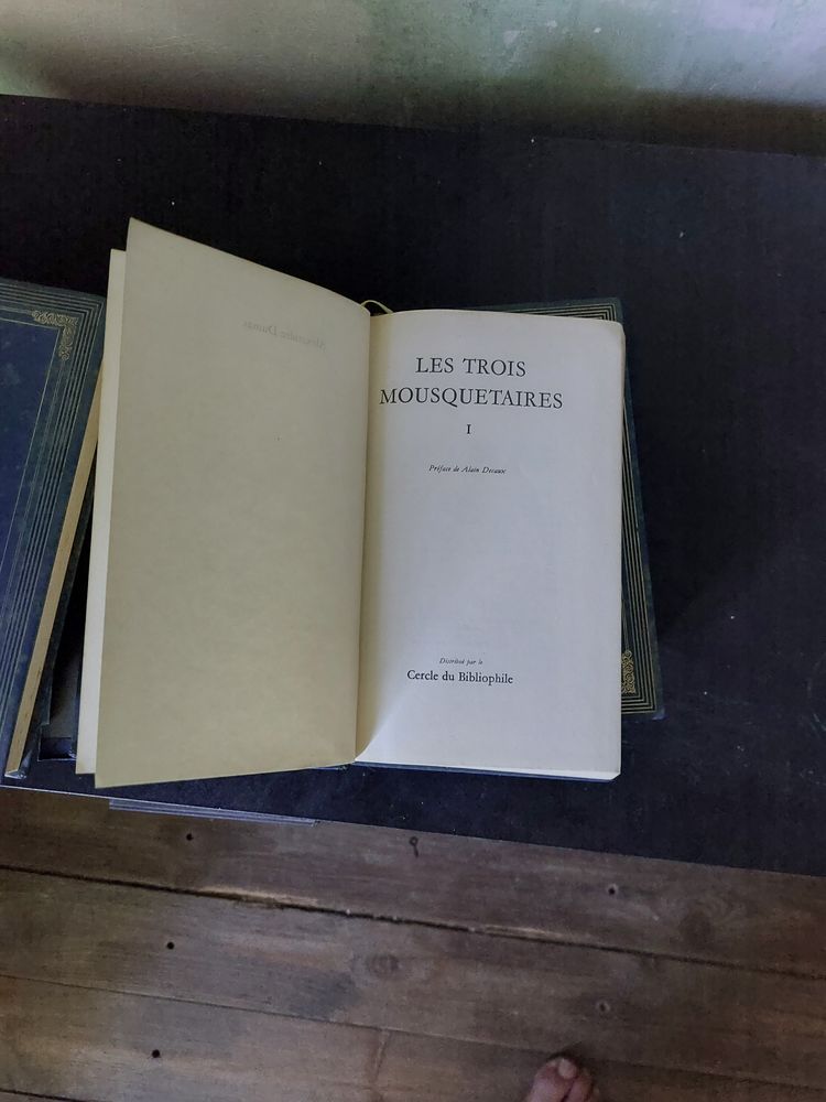Les 3 mousquetaires  collection10 volumes 50 Faymoreau (85)