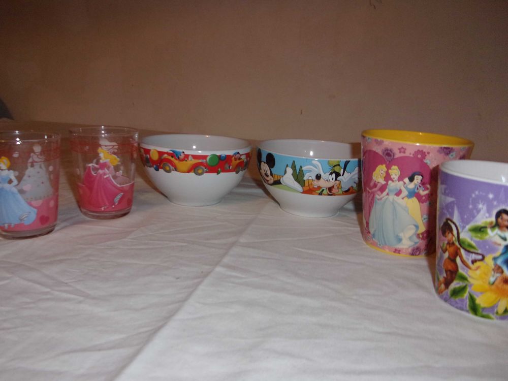 Mugs, bols, verres Disney 4 Saint-Andr�-les-Vergers (10)