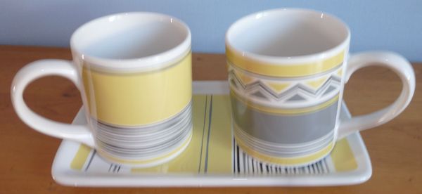 MUGS  Genevi�ve Lethu  et plateau 10 Doussard (74)