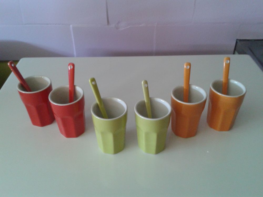 Mugs neufs en porcelaine multicolore 7 Dijon (21)