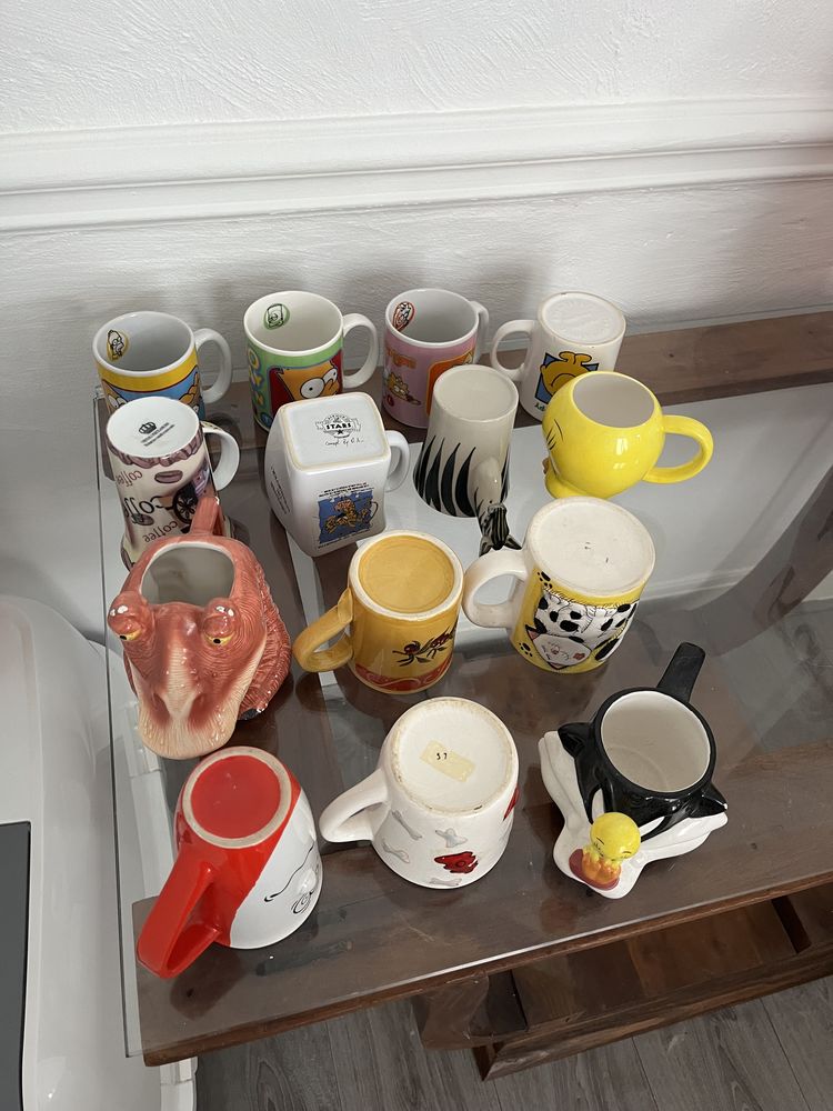 Lot de 17 mugs/tasses th�/caf� 20 Roanne (42)