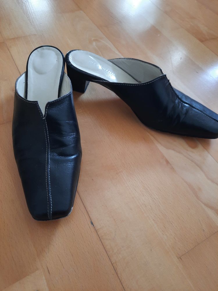 MULES EN CUIR 7 Pluvigner (56)