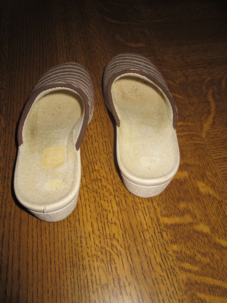 mules marron et belge pointure 37 port�es tr�s peu 0 M�rignies (59)