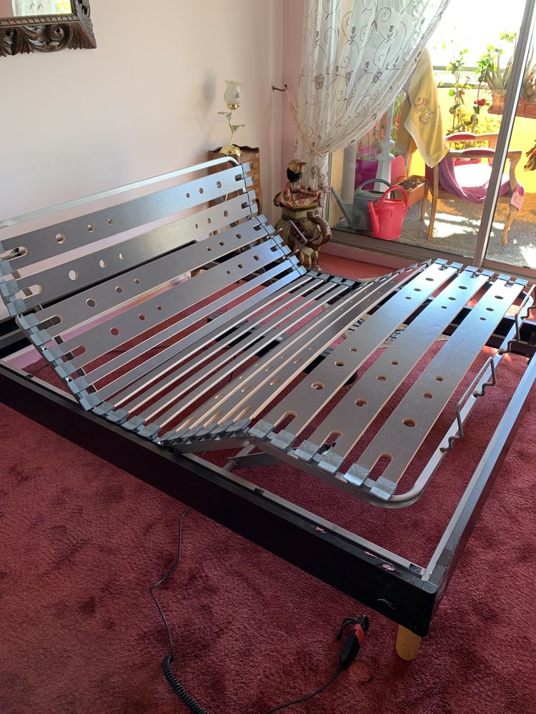 LIT MULTIPOSITIONS -TELECOMMANDE -A SAISIR- MATELAS NEUF 450 Nice (06)