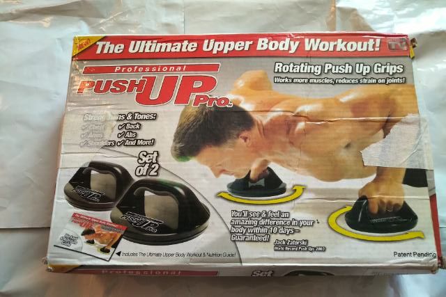 Musculation. Paire de poign�es de support pour pompes. 20 Monteux (84)