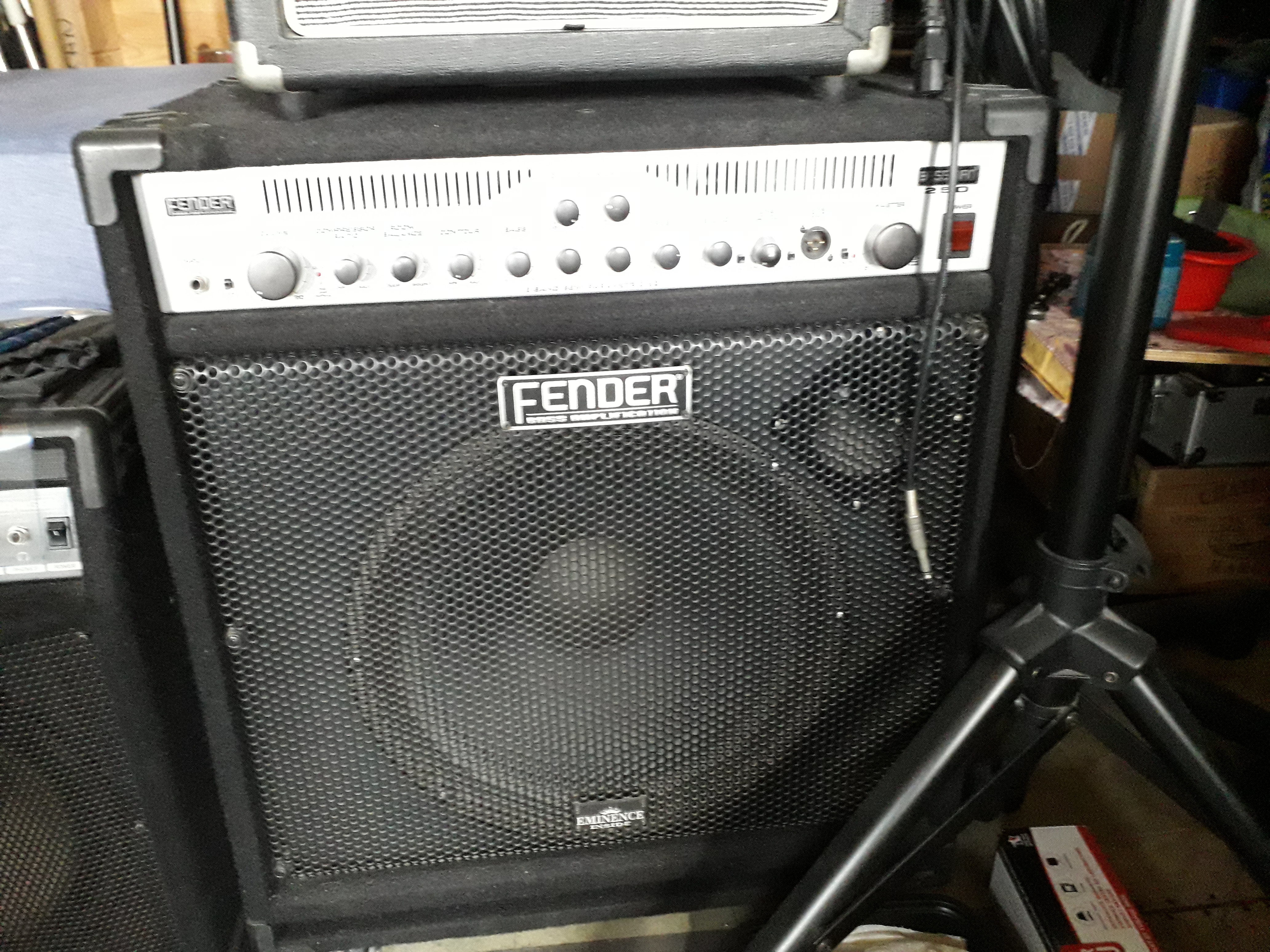 musique ,ampli + basse 600 Bordeaux (33)