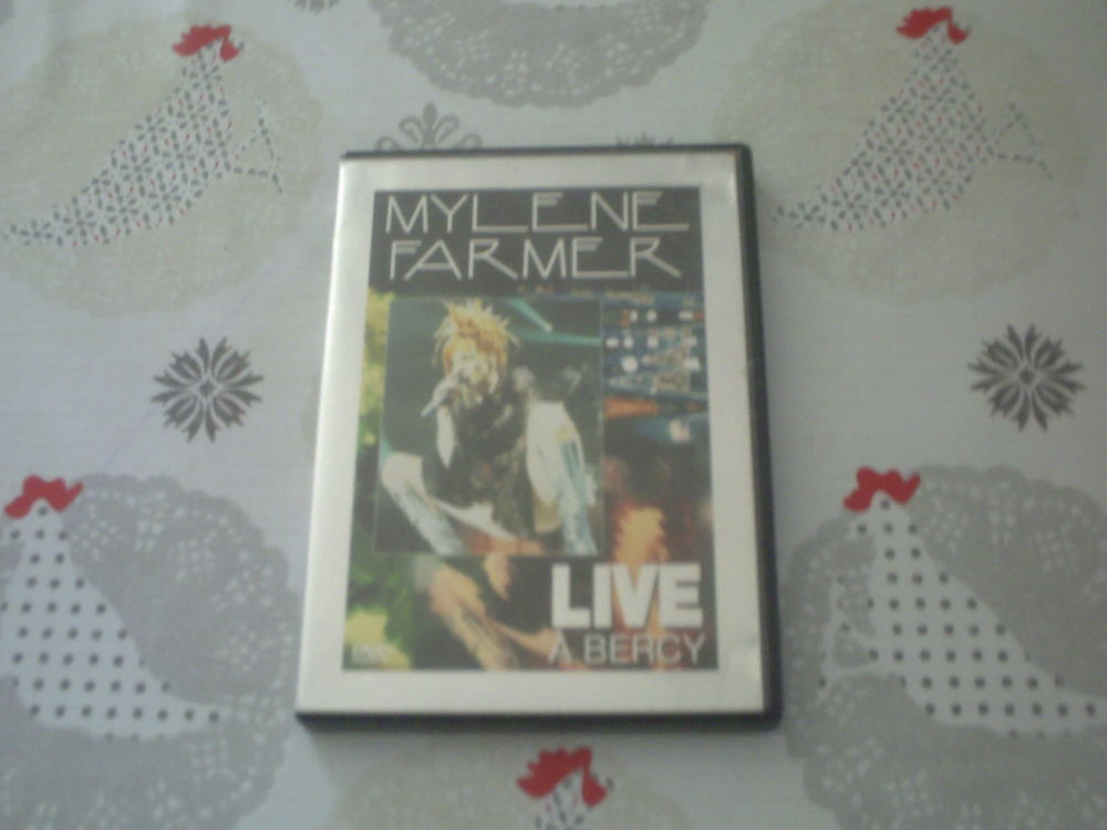 Myl�ne FARMER LIVE BERCY 5 Lab�gude (07)