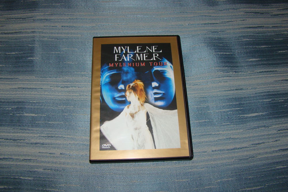 Myl�ne Farmer Mylenium Tour  DVD 
15 Gargenville (78)