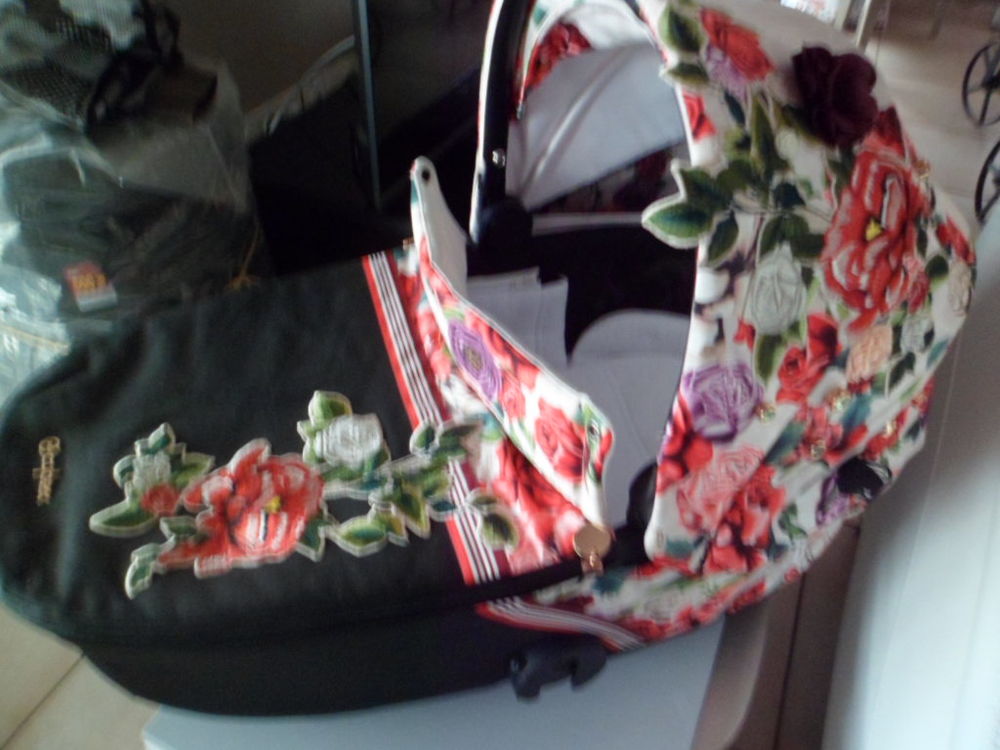 Nacelle � fleurs mis 200 Saint-Aubin (39)