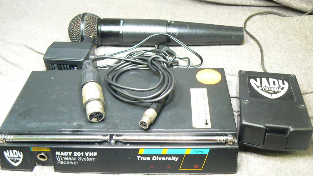 Nady 201 Microphone sans fil 85 Mormoiron (84)
