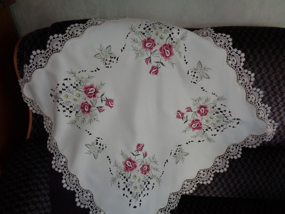 NAPPE BRODEE ENTIEREMENT 20 Plouigneau (29)