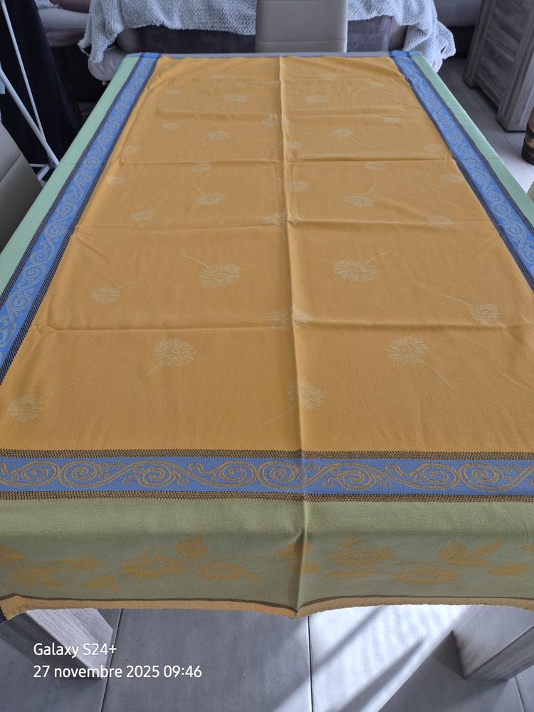 NAPPE & SES 12 SERVIETTES 25 Donz�re (26)