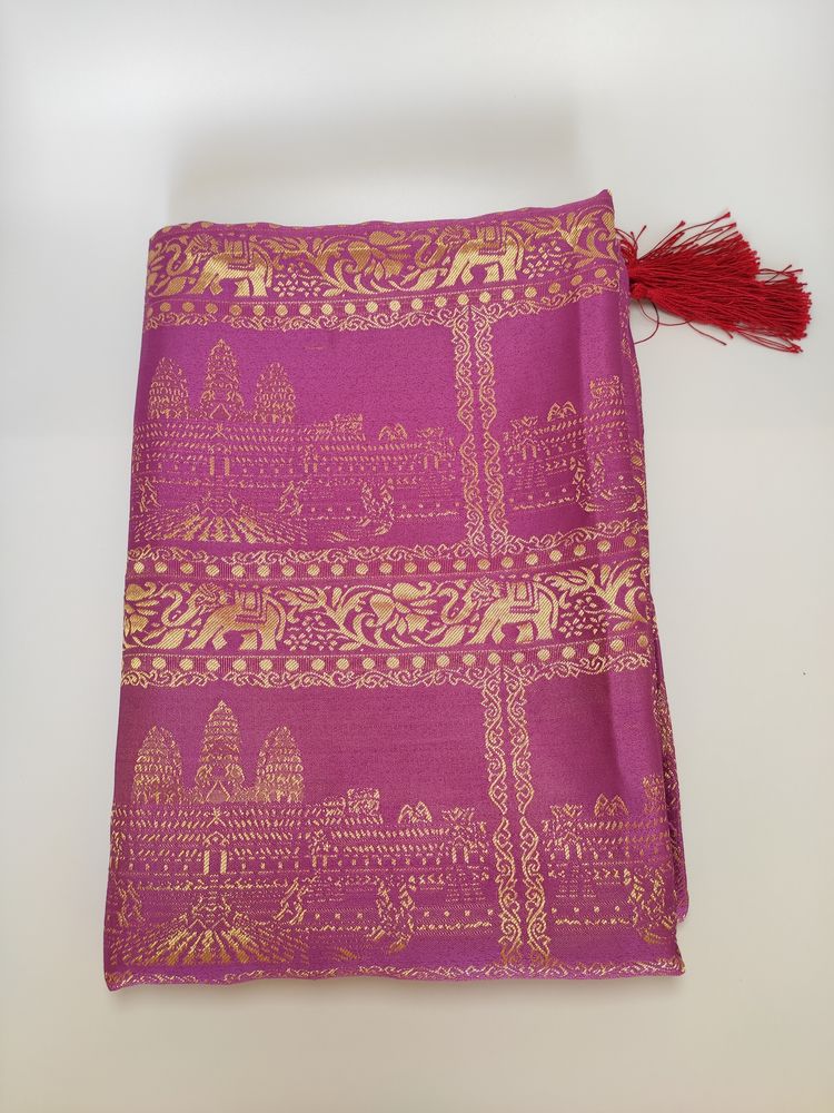 Nappe de table violette traditionnelle, coton et soie 17 Vitry-sur-Seine (94)