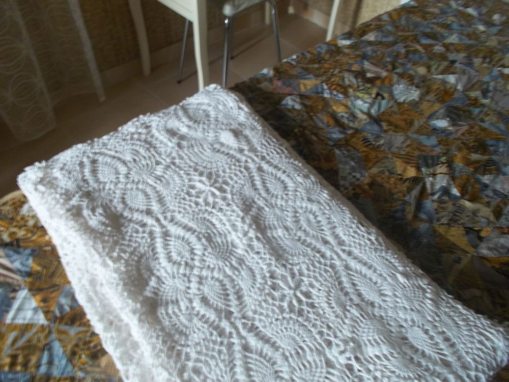NAPPES AU CROCHET 50 Toulon (83)