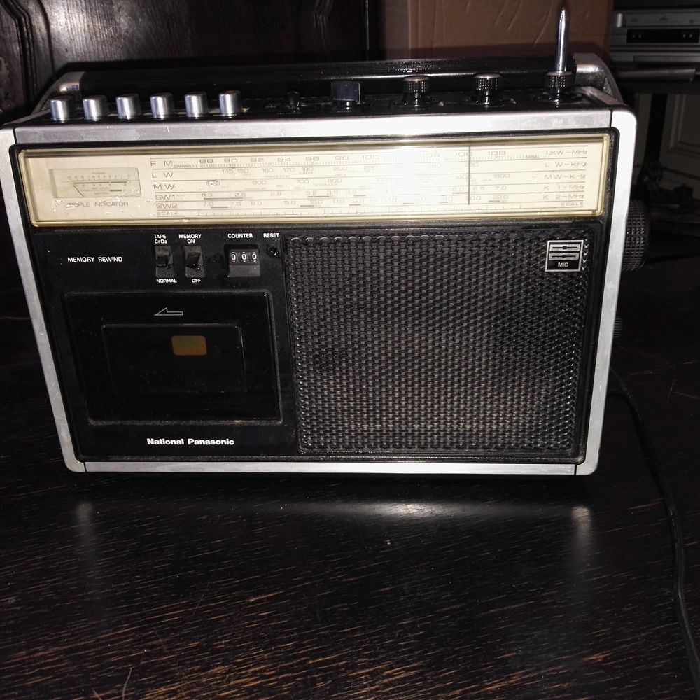 National Panasonic Radio Cassette Model RQ-553LDS
80 Boulogne-Billancourt (92)