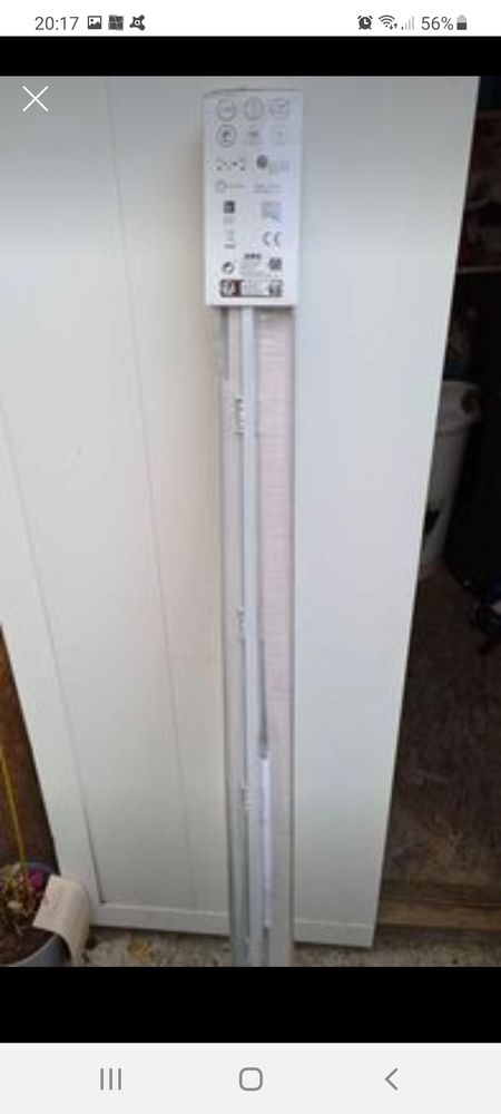 N�on blanc avec support 25 Roquefort-la-B�doule (13)