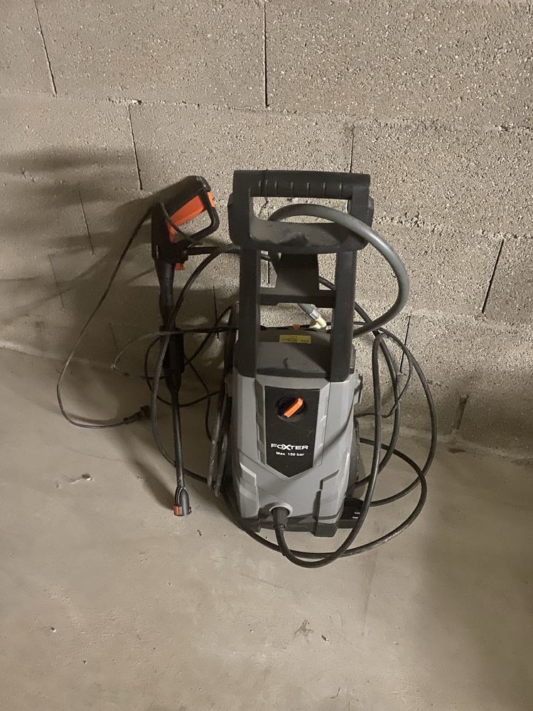 Nettoyeur haute pression Foxter �  150 bars �  quasi neuf 50 Chevroux (01)