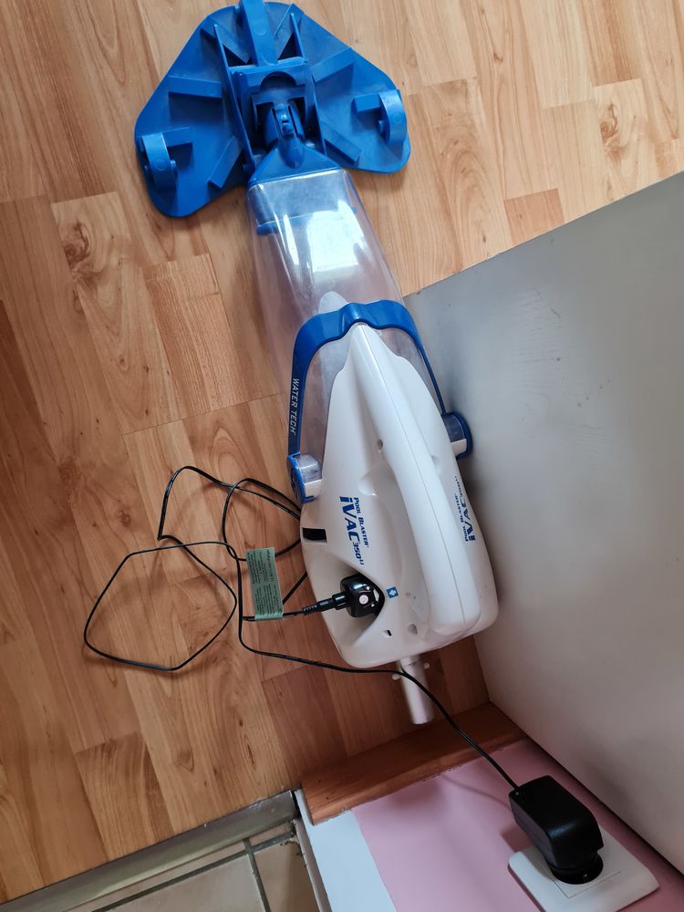 Nettoyeur Ivac 350, aspirateur piscine 120 Eysines (33)