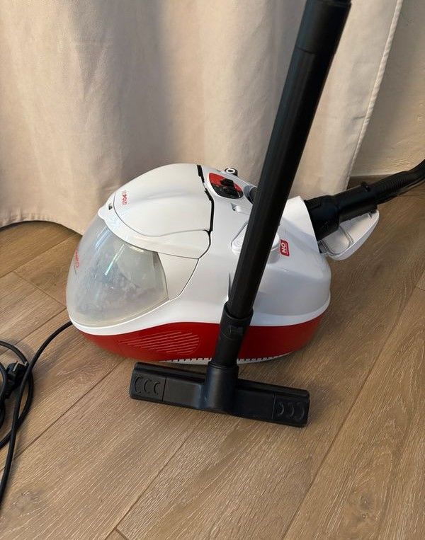 Nettoyeur vapeur et aspirateur
190 Lille (59)