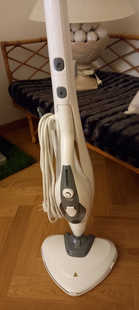 Nettoyeur vapeur �lectrique �tat neuf 25 Montmorency (95)