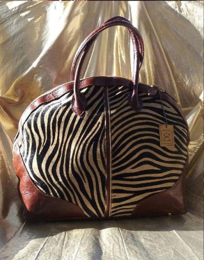 NEUF Sac Cuir et Z�bre 50 Fr�jus (83)