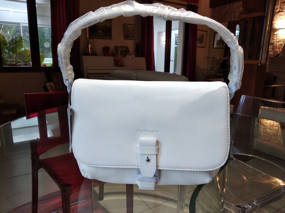 Sac neuf MAC DOUGLAS 140 Magnac-sur-Touvre (16)