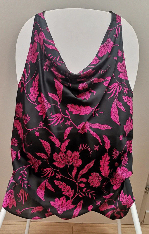 Top neuf femme Summer Bloom BCBG Max Azria taille S 29 Paris 18 (75)