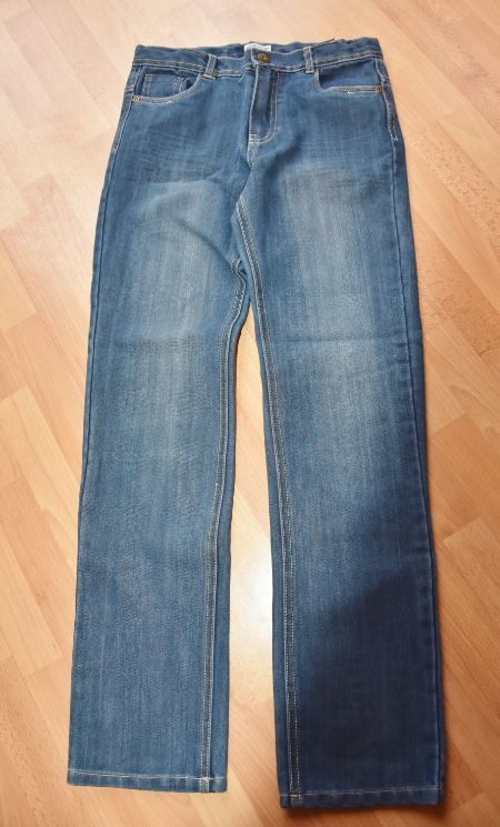 NEUF. Jean droit. 12 ans. Vert Baudet. NEUF. 6 Gujan-Mestras (33)