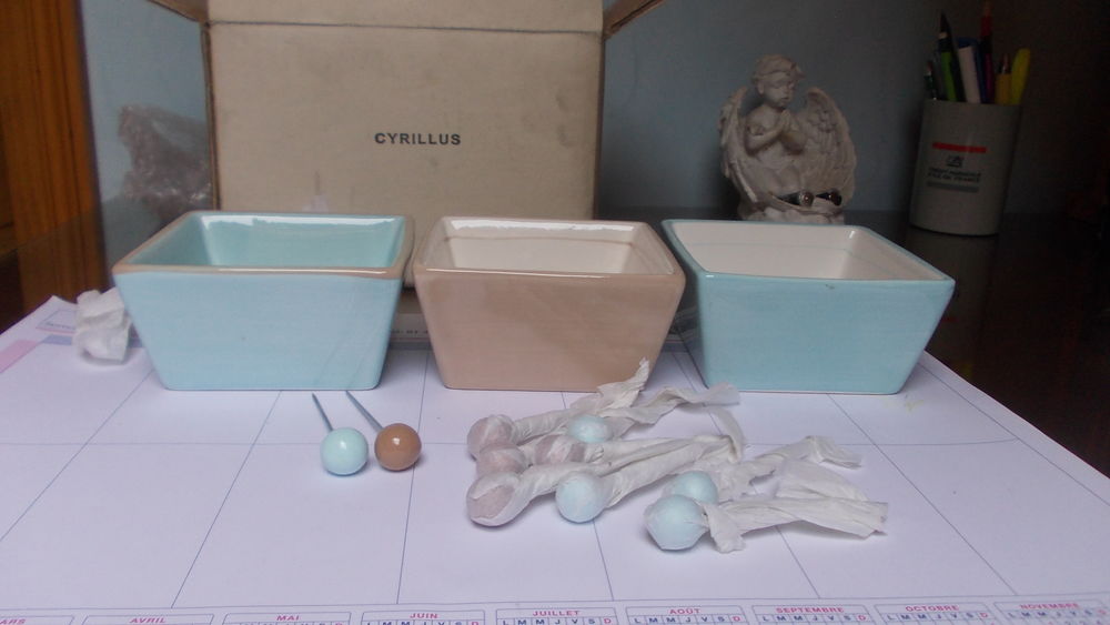 Neuf. 3  ramequins et 10 piques  Cyrillus  22 Thiais (94)