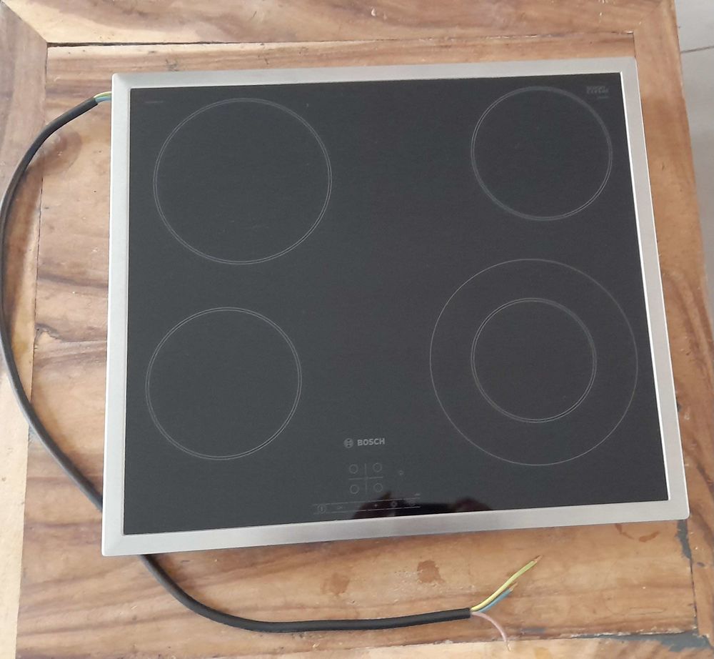 NEUVE - Table de cuisson BOSCH - 4 feux 120 Haubourdin (59)