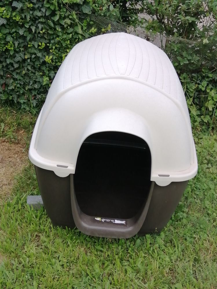 niche pour chien 60 Le Pont-de-Claix (38)