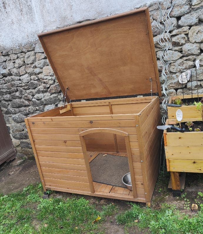 Niche pour grand chien 100 Carnac (56)