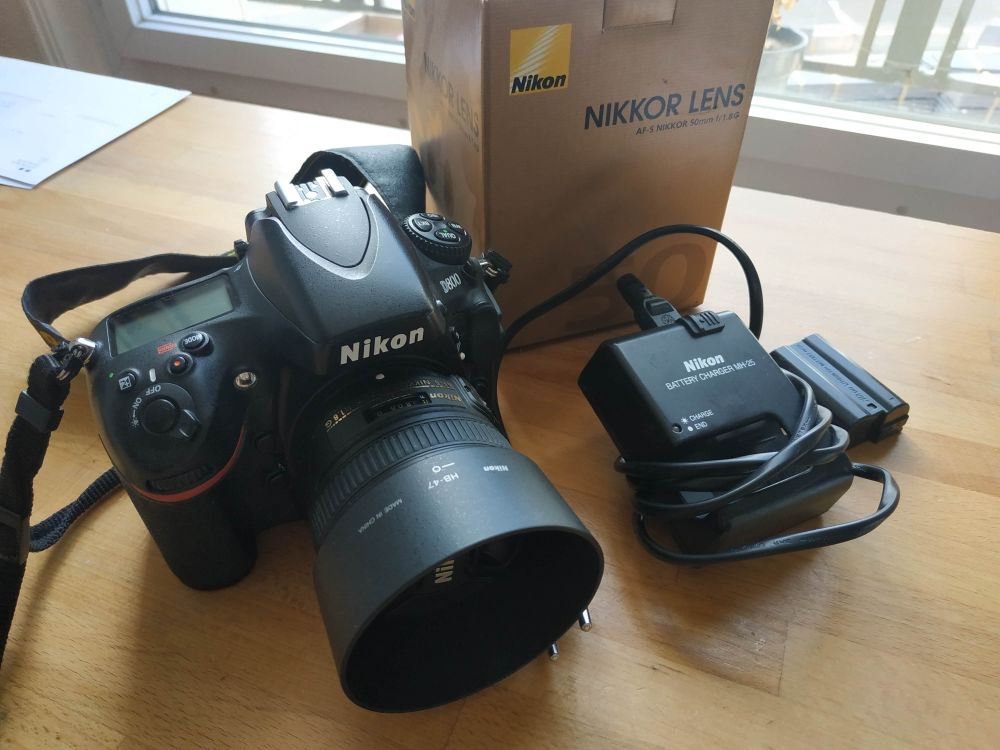 Nikon d800 avec objectif 50mm 1.8 G 690 Paris 17 (75)