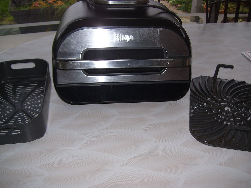 Ninja grill et friteuse � air Foodi Max 90 La Guerche-de-Bretagne (35)