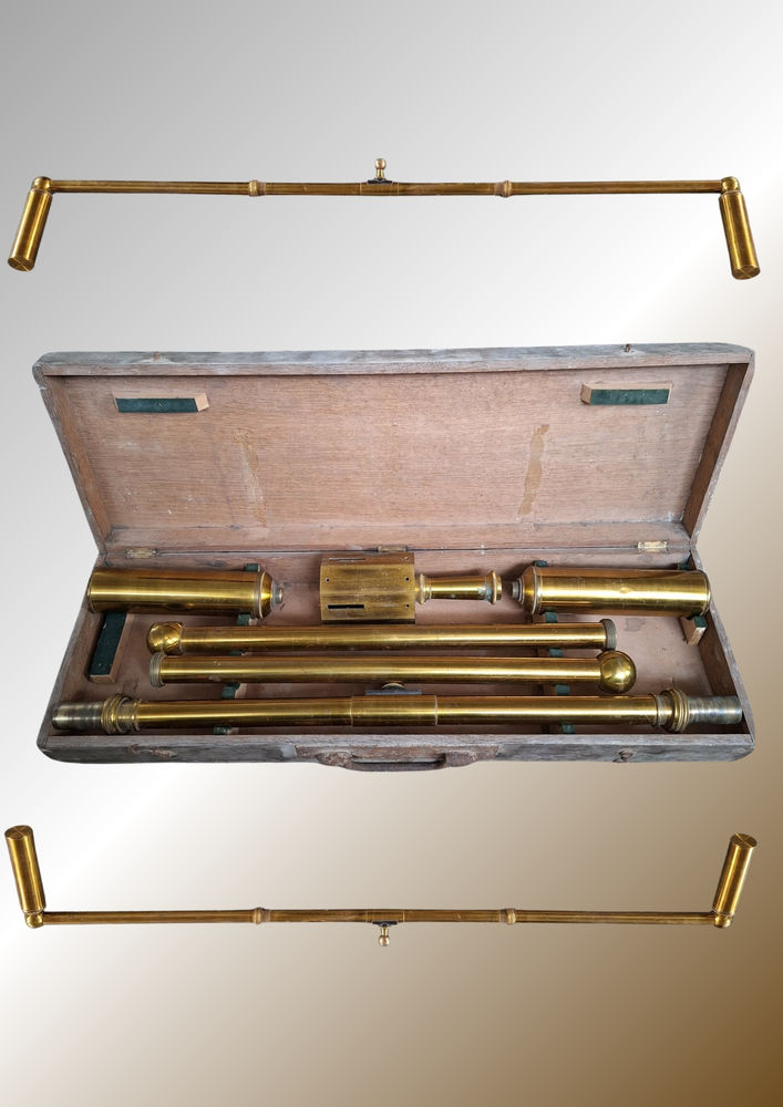 Niveau d'eau d'arpentage fin XIX pour g�om�tre
Instrument de 170 Hurigny (71)