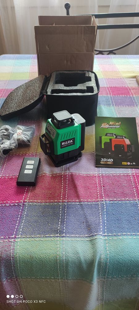 Niveau Laser Hilda 16 lignes Compact 4D - 360�- Neuf 44 Le Plessis-Tr�vise (94)