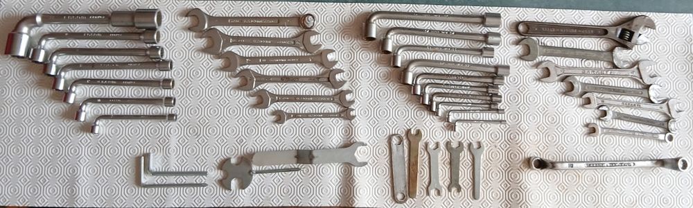 NOMBREUSES CLES FACOM ?
SUPER VANA ET DROP FORGED STEEL 50 Dijon (21)