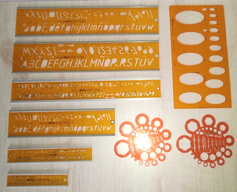 Normographes (20 � les 9) 20 Metz (57)