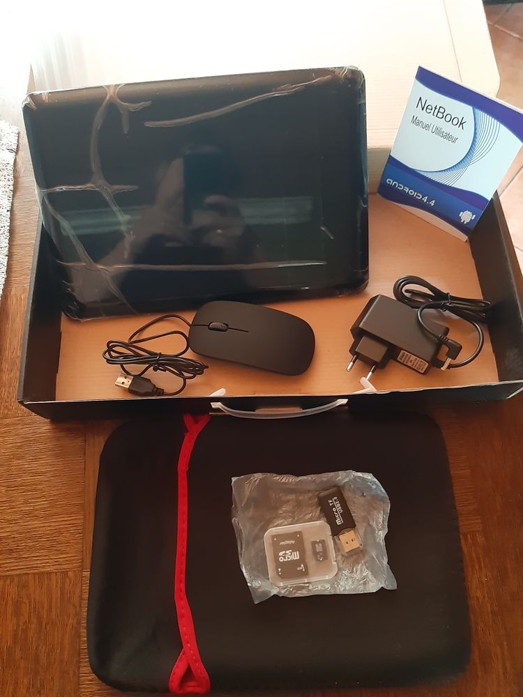 Notbook neuf jamais utilis� 70 Saint-Broladre (35)