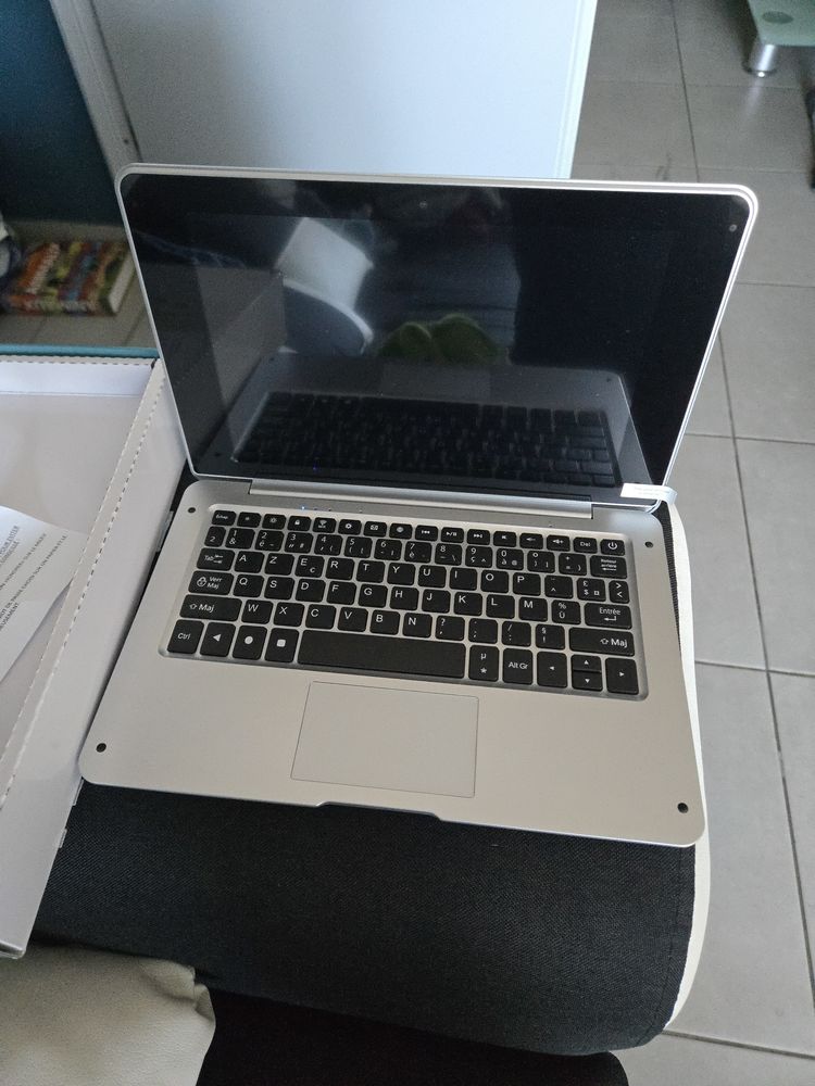 Noteboon klipad �tat neuf 32g . Gris . 50 Miramas (13)