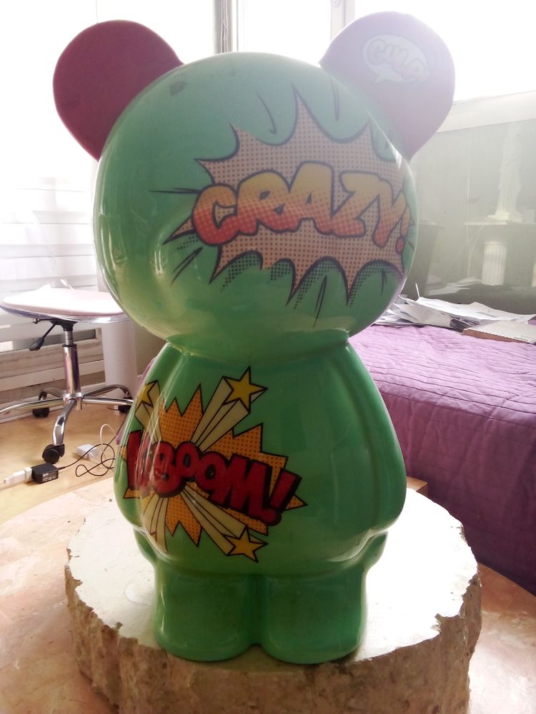 Nounours,art contemporain r�sine longueur 90 cm 50 Champs-sur-Marne (77)