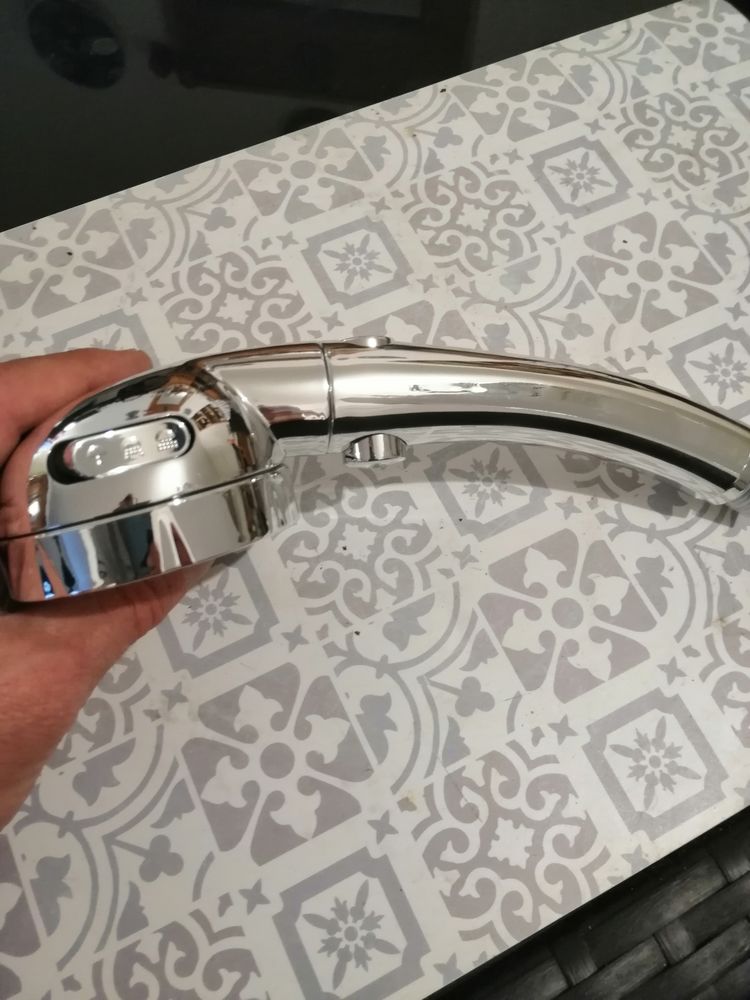 nouvelle pomme de douche 15 Cr�mieu (38)